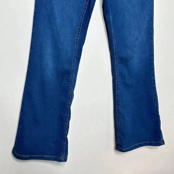 Jones NY Flare Leg Jeans - Picture 3 of 9